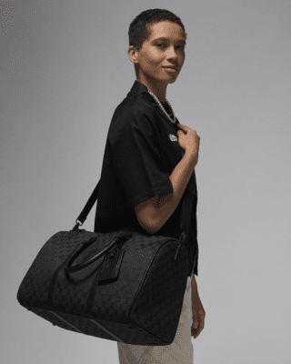 ★新春福袋2024★ Duffle Monogram Jordan Bag Nike.com (25L). バッグ